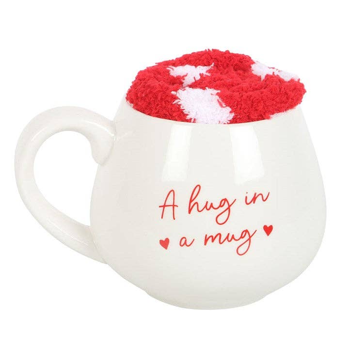 Hug in a Mug Set mit Herzmotiv und Socken