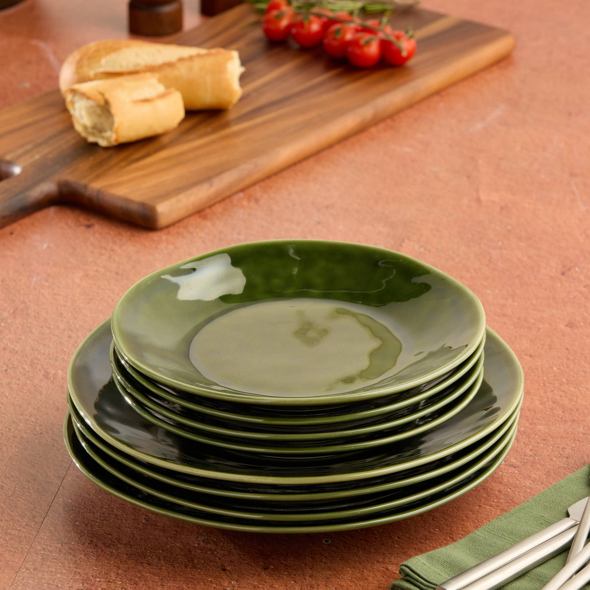 VERDE Steingut-Teller Set – Olivgrün | Ø ca. 23 cm