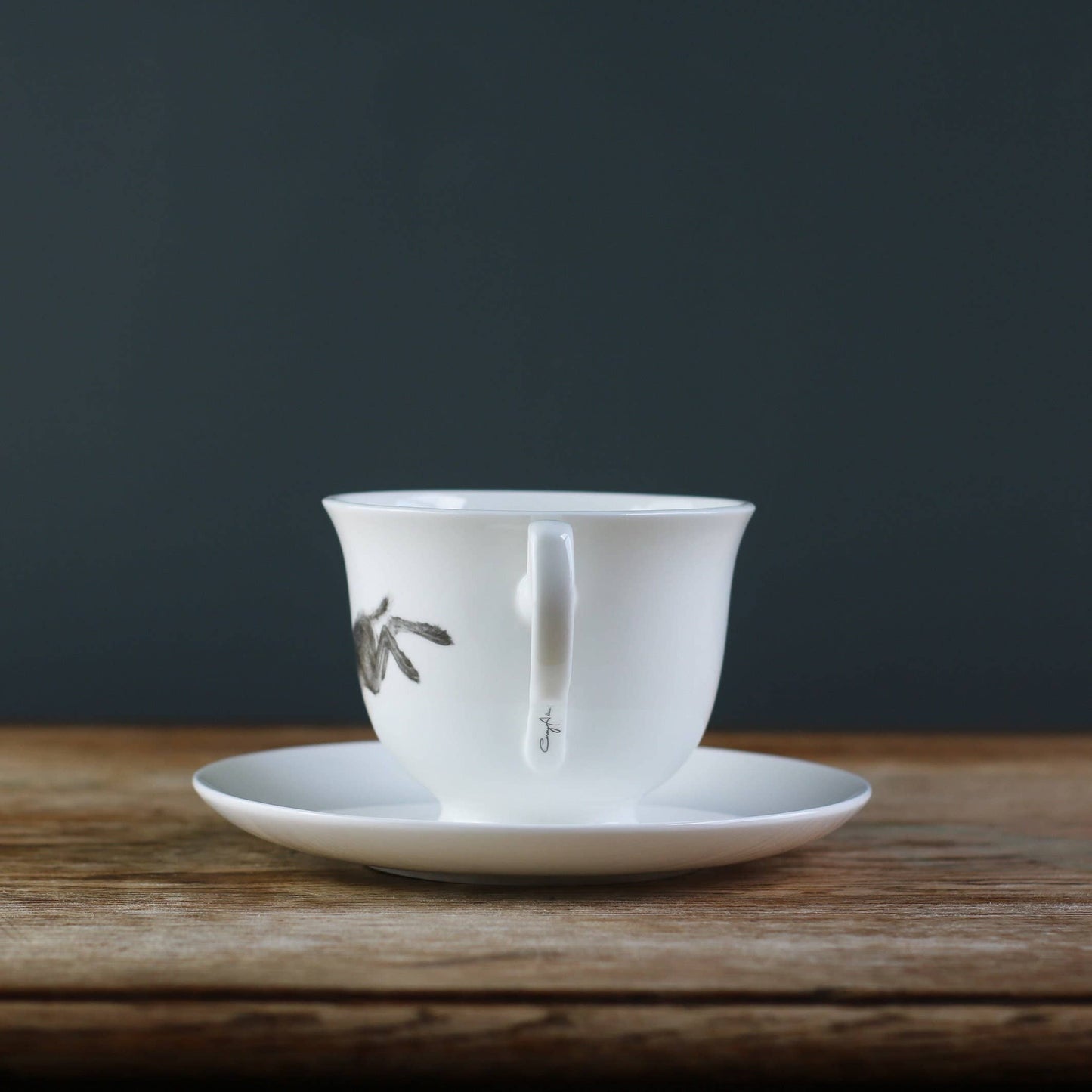Running Hare Teetasse aus feinem Knochenporzellan mit Untertasse
