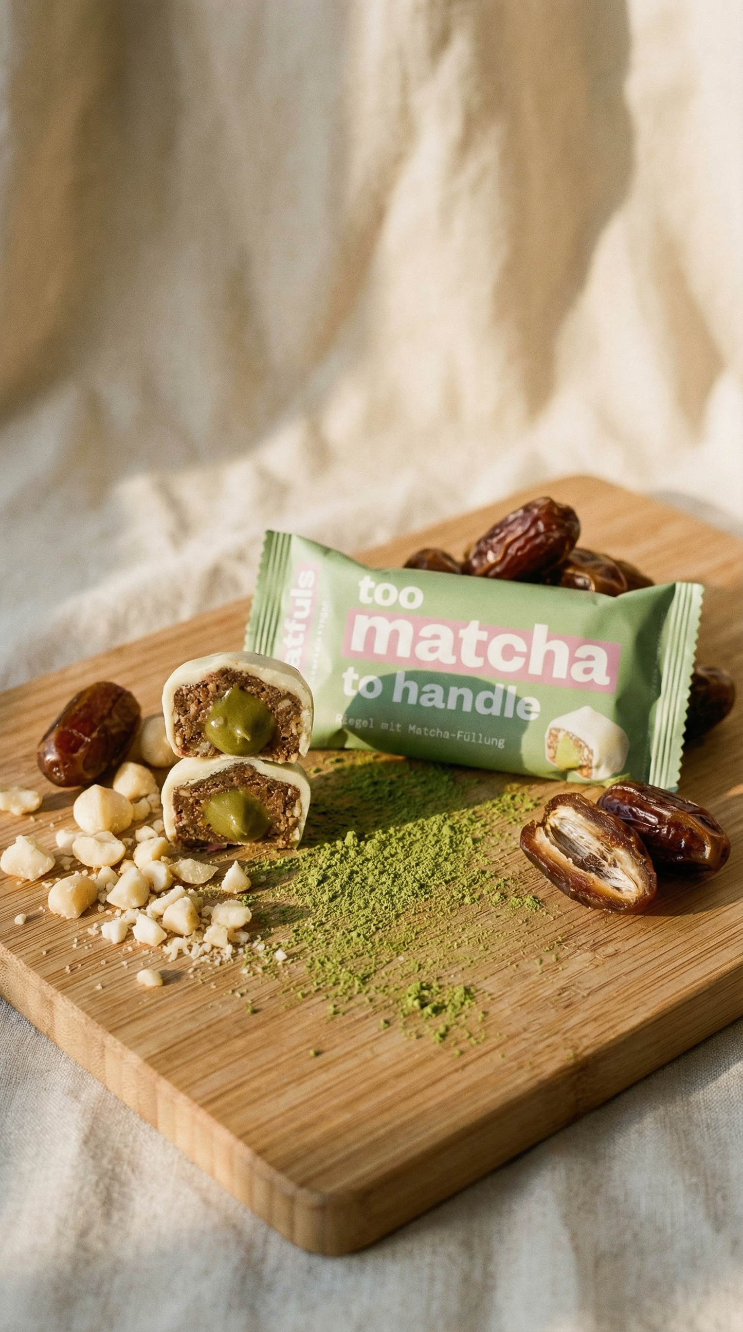 Weiße Schoko Riegel mit Matcha Füllung bio + vegan