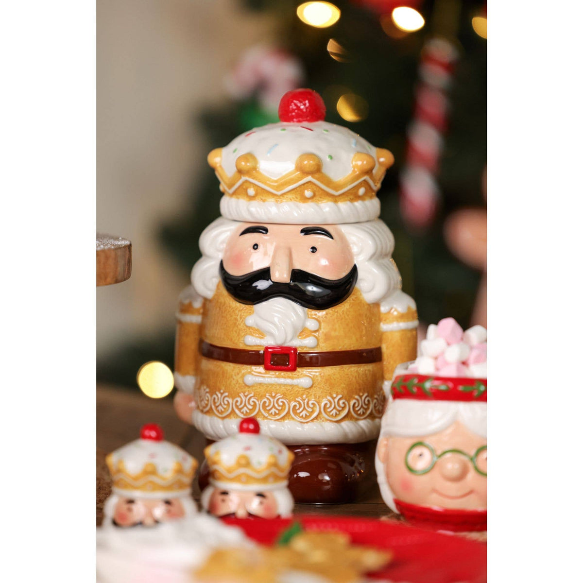 Santa & Freunde Keramik Lebkuchen Nussknacker Keksdose
