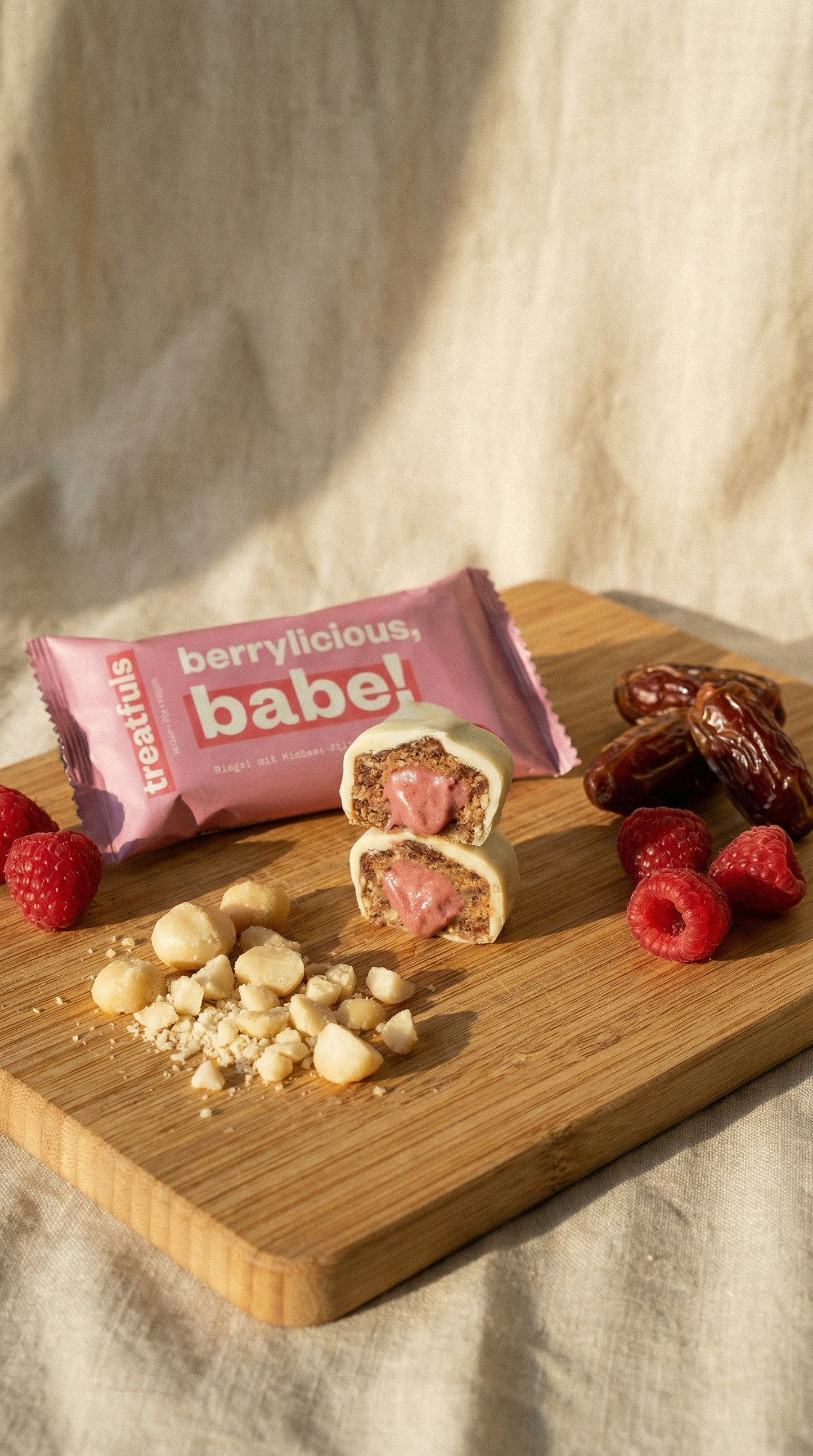 Weiße Schoko Himbeere Riegel mit Füllung bio + vegan