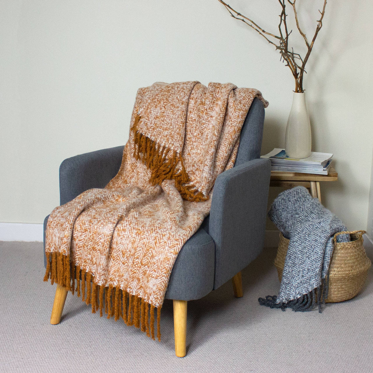 Riva Home Weaver Herringbone Plaid in Gold mit 10 cm Fransen/ 130 x 180 cm