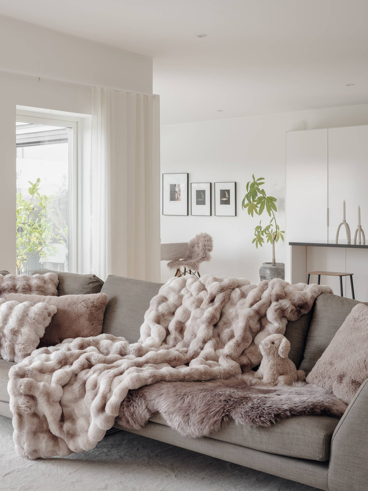 MISTY Kunstfelldecke – Kuschelige Wohndecke | 140 × 220 cm