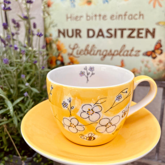 Tasse mit Untertasse Biene