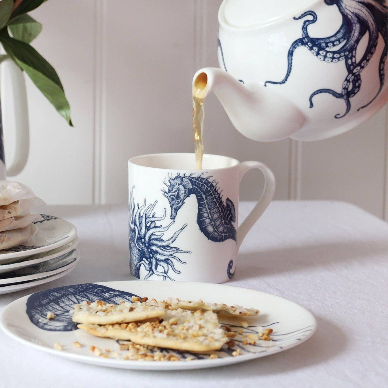 Tasse mit Seepferdchen
