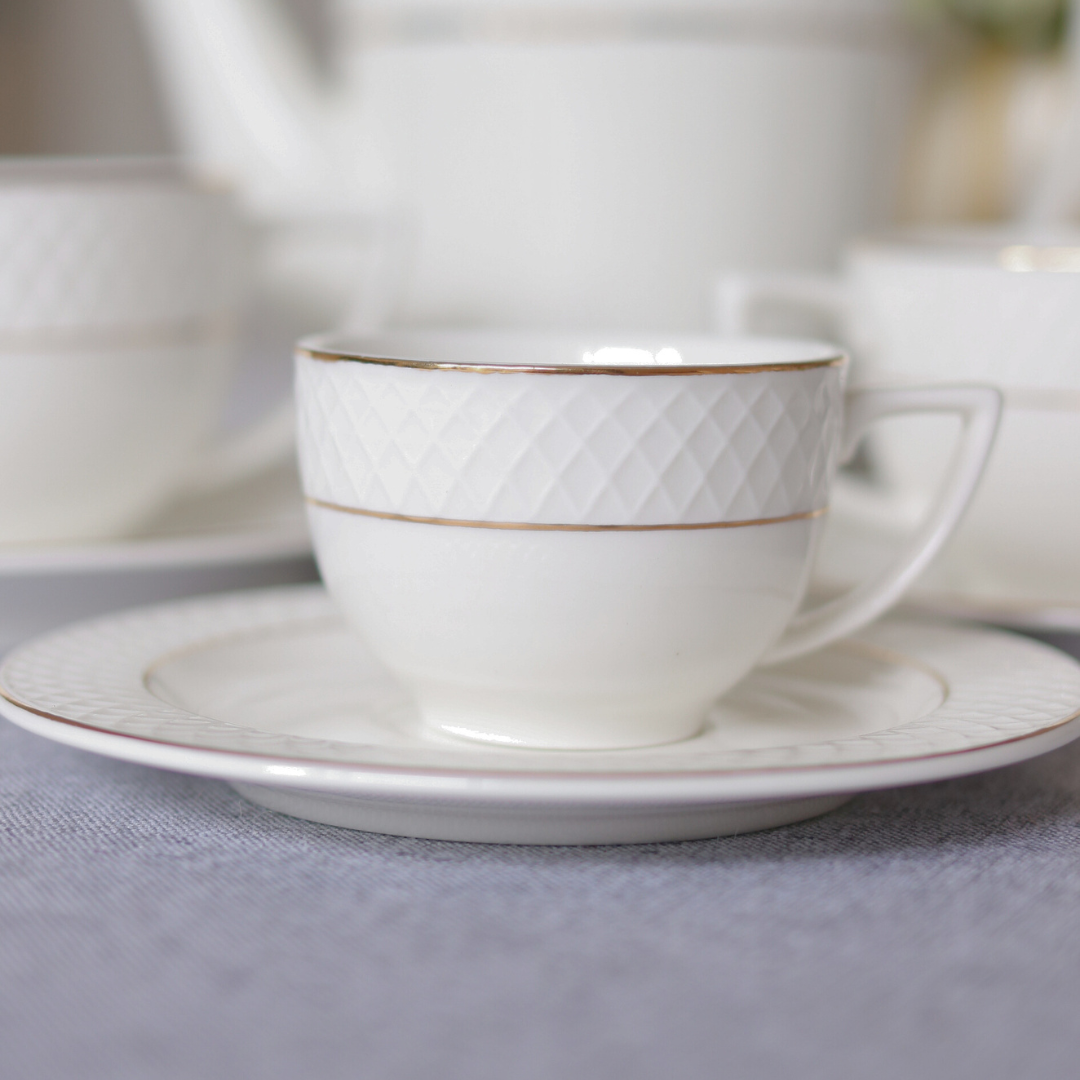 ESPRESSOTASSE MIT UNTERTASSE DIAMOND