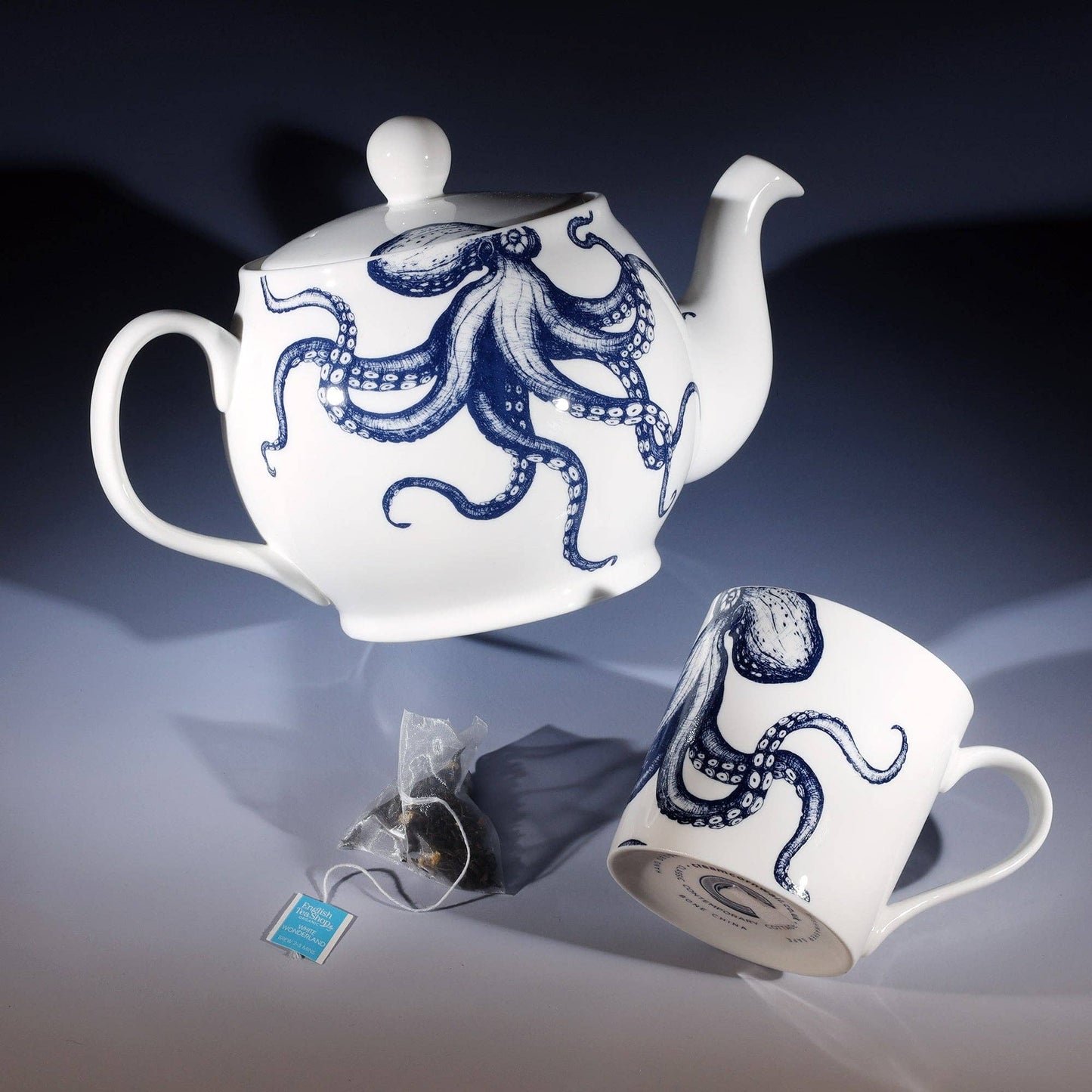 Teekann Oktopus,  Knochenporzellan