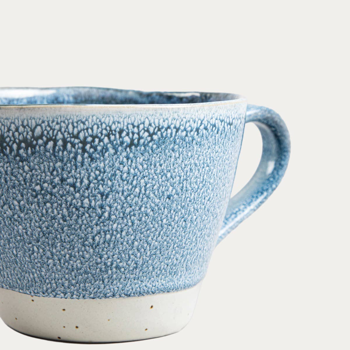 SMINJA Steinzeugbecher – Blau & Beige